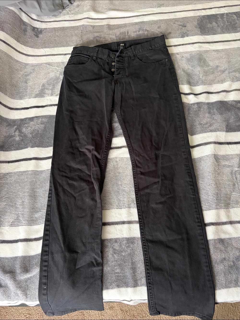 H&M Men’s Black Straight-Leg Chinos